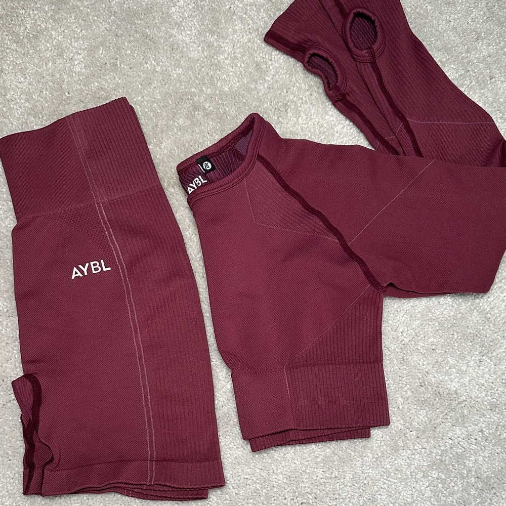AYBL Maroon Reflex Seamless Long Sleeve Crop Top & Shorts Set